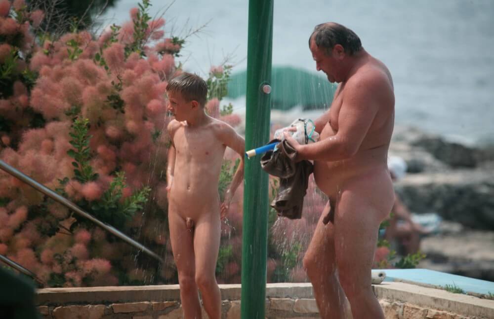 Naturist Shower Profiles pics - Looking at the sun and my own naked body
