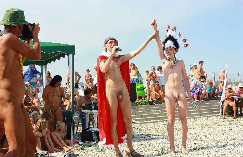 Native Headdress Dance pics - The Cult of Nudity Is Open to All