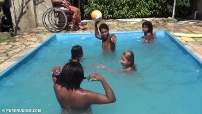Oceanic Backyard Noon # 1 Full HD - Nudism and naturism encourage a love of nature and oneself