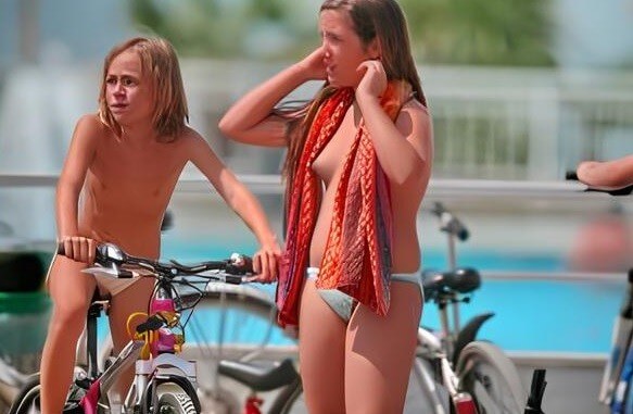 Water Locations Photo Set 3 - Its one thing to see nudists, but another to be a nudist yourself