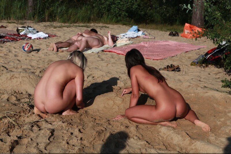 Creekside activity Big Photo gallery - Naturism and nudism are a philosophy of respect