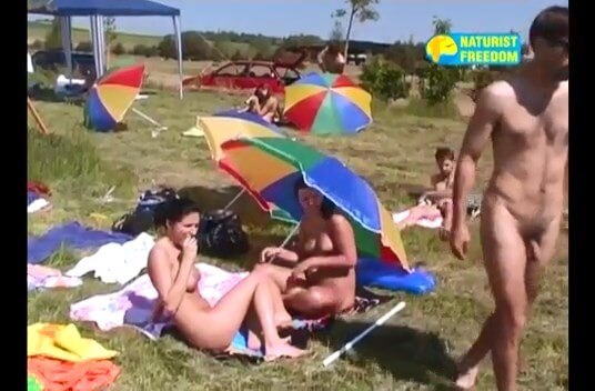 Naturist Freedom  Bathing and Gravel Pit - Nudist families: open materials for connoisseurs