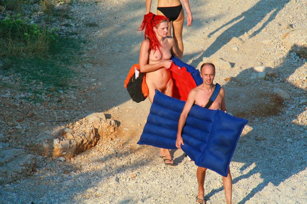 Ula FKK Red Hairstyle Girl pics - Nudism and naturism help break down stereotypes