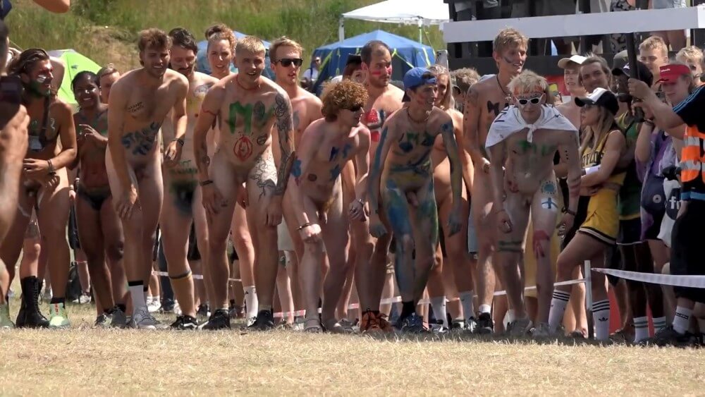 Roskilde Festival Full HD video - The desire to be closer to nature and without clothes
