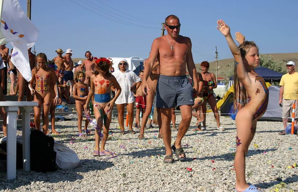 Beach Time Talent Show pics - Stereotypical perceptions of nudists