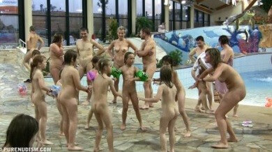 Aqua extravaganza 1 Full HD - Naturist practices help us understand that the body is part of nature and its beauty