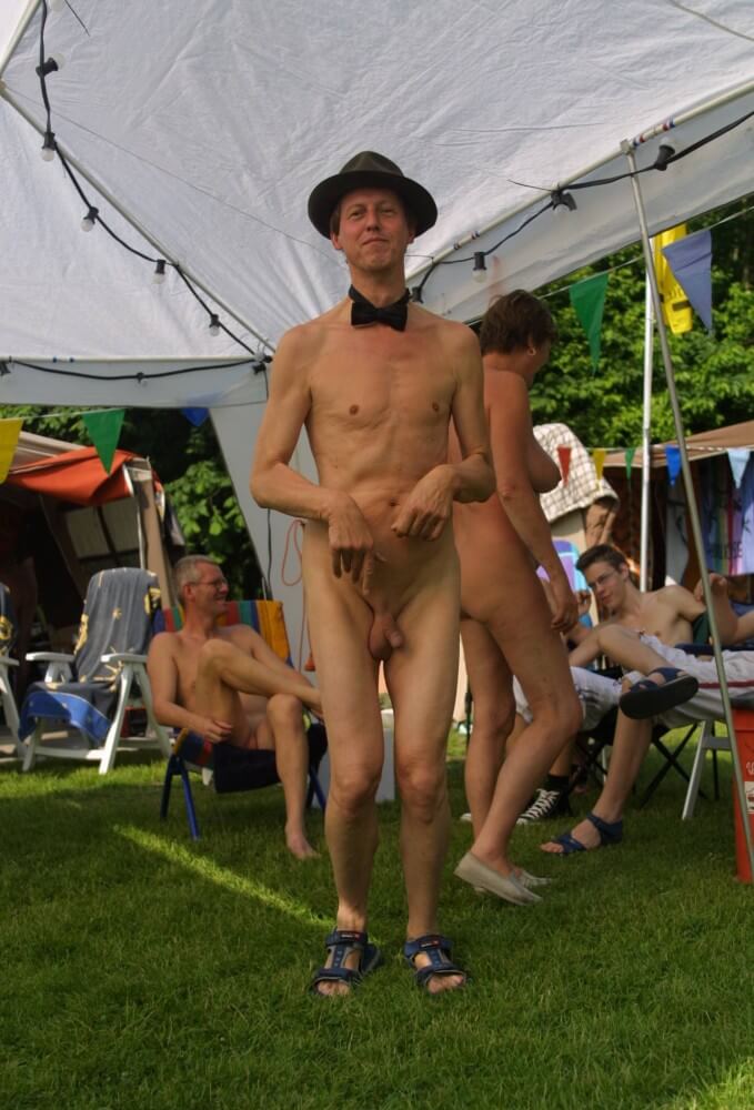 Holland Show and Relaxation - Nudism strengthens health and self-esteem
