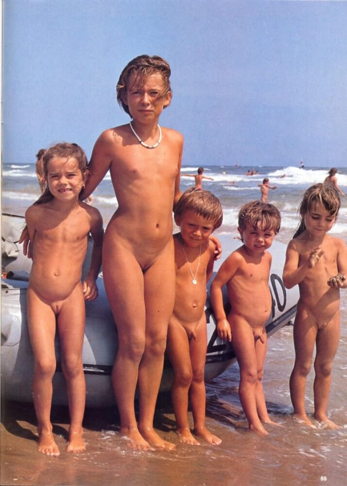 Jung und Frei Nr 2 - Nudism is a lifestyle in harmony with nature