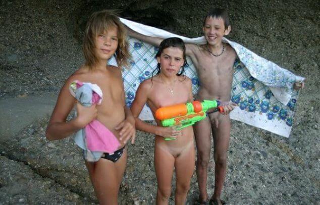 Naturism photo gallery # 33 - Through naturism, people seek the opportunity to feel free and in harmony
