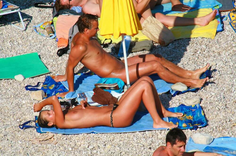 Ula FKK Bikini Couples Day pics - Living in harmony with nature is a defining characteristic of the naturist and nudist community