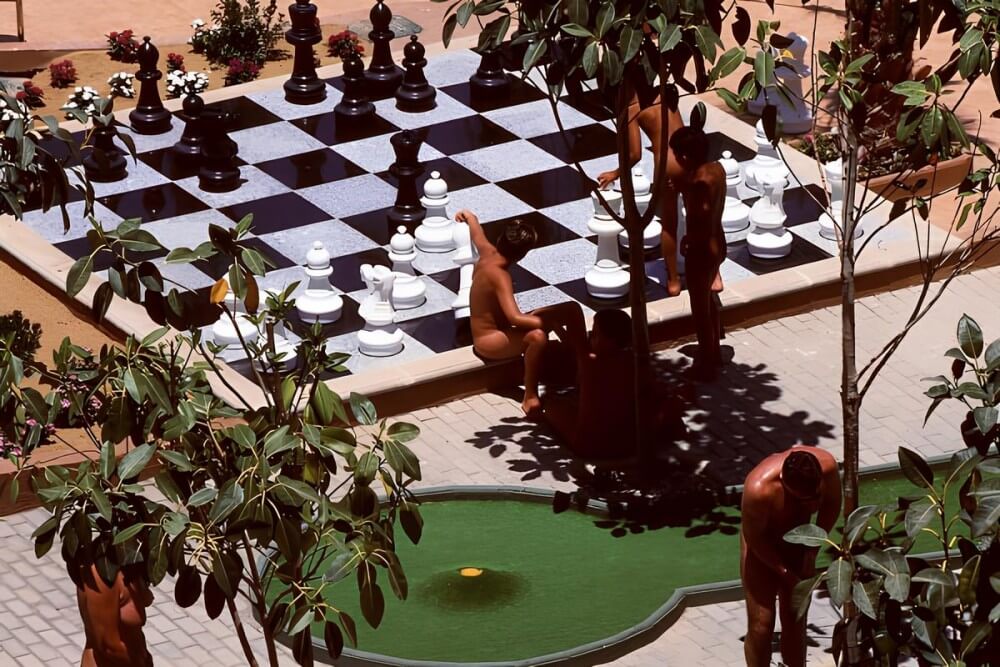Sun-Soaked and Naked at Playa Vera HD - The community of naturist movement supporters
