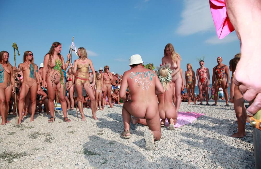 Naturist Boy Sun Warrior pics - Family naturism in European countries