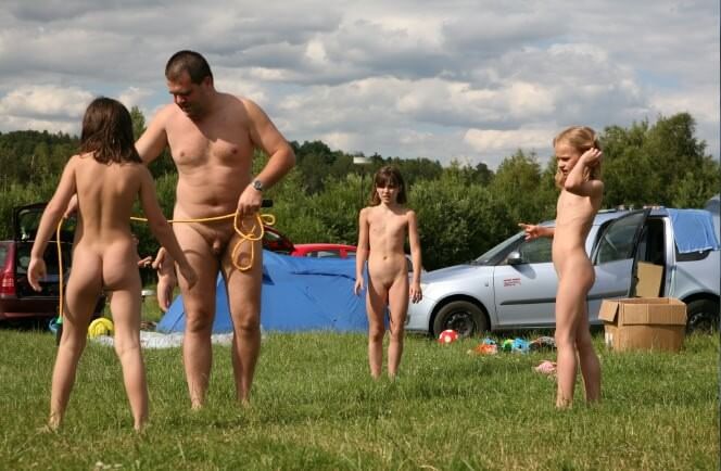 Naturism photo gallery # 38 - People come together in unity with nature to take off their clothes