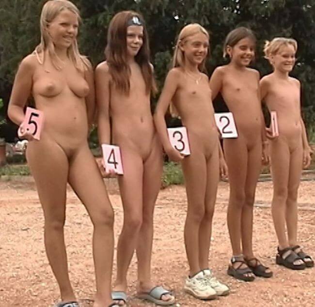 The White Castle Pageant Full HD video - Poor naked people and rich naked people in one place